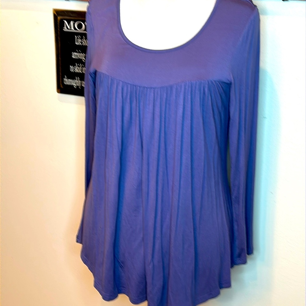 NWT long sleeve top by Cathy